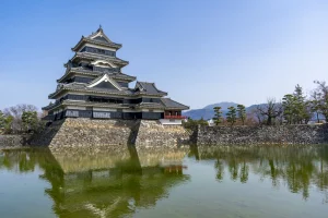 matsumoto-azumino-castles-cycling-traditions-day1-matsumoto-castle-all-season-01