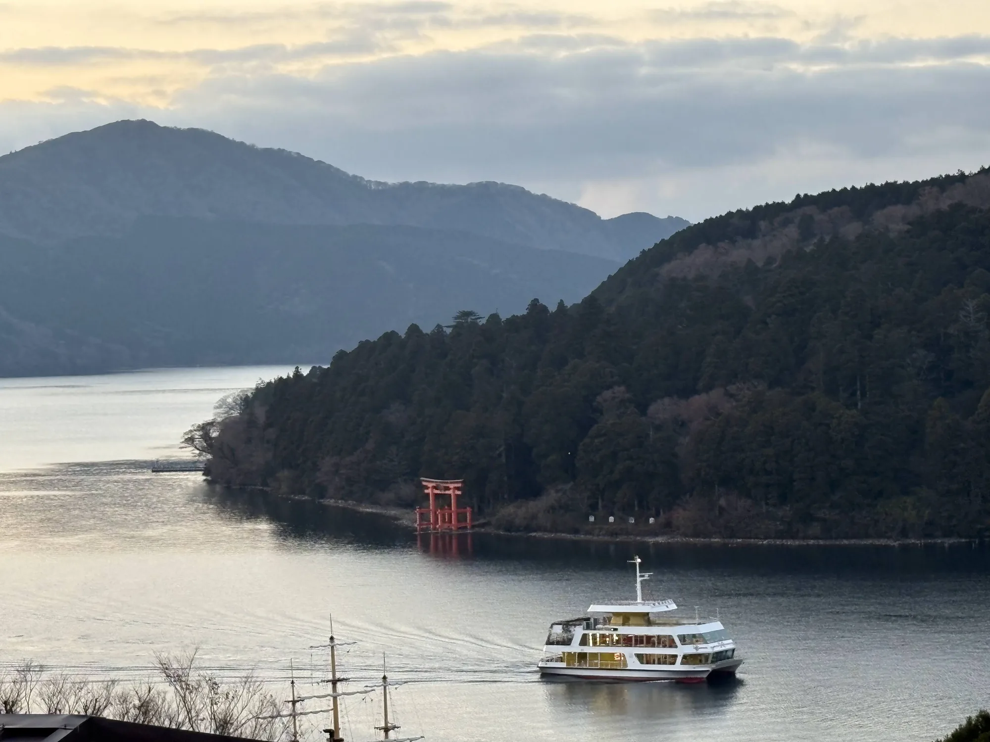 soul-japan-tokyo-hakone-gallery-ashinoko-03