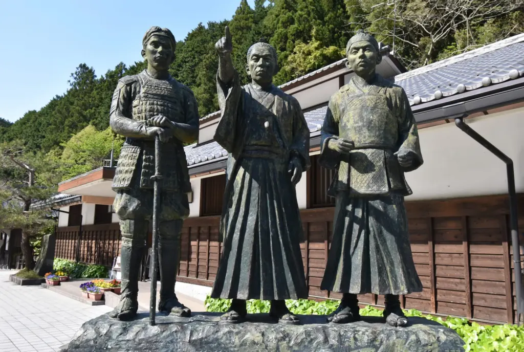 Bronze statues of Yoshida Shoin and other figures of the Meiji Restoration in Hagi