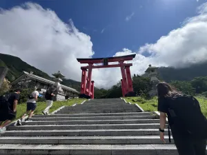hj-yamagata-onsen-trail-day3-yudonosan-shrine-torii-01